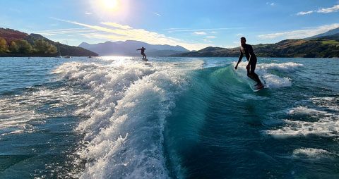 Activités nautiques avec Sud-Escapades sur le lac de
        Serre-Ponçon